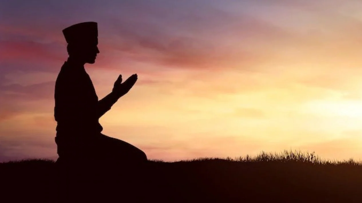 Keutamaan Berdo’a Antara Adzan & Iqomah